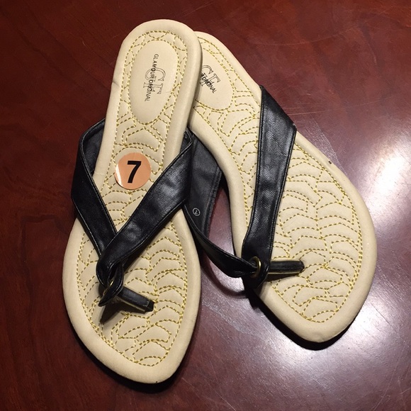 Women’s Sandals, Size 7 - Picture 1 of 6